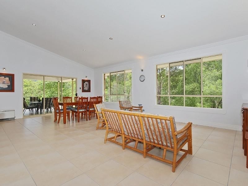 5 Charland Court, Worongary QLD 4213