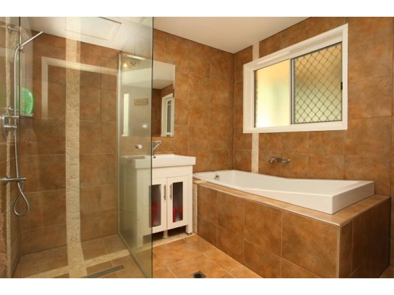 20 Hugh Guinea Court, Worongary QLD 4213