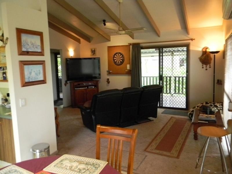 5 Sherwood Cl, Mudgeeraba QLD 4213