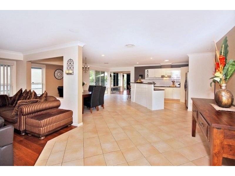 120 Swanton Drive, Mudgeeraba QLD 4213