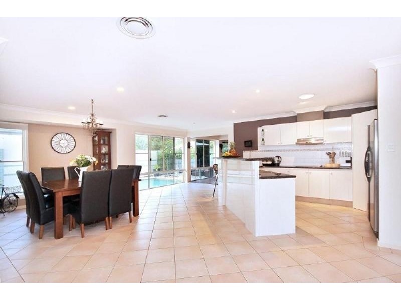 120 Swanton Drive, Mudgeeraba QLD 4213