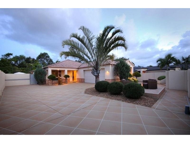 120 Swanton Drive, Mudgeeraba QLD 4213