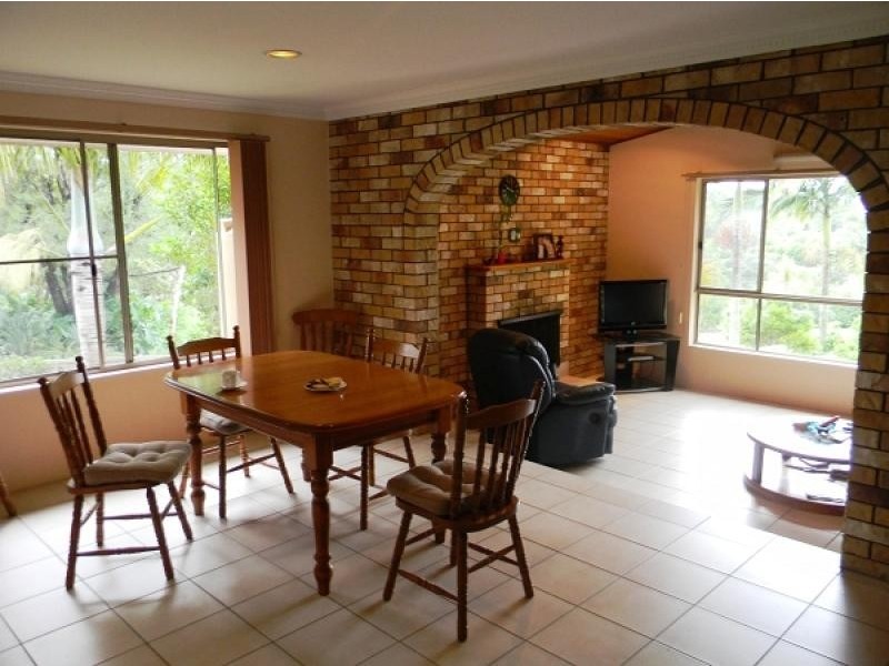 9 Carl Lentz Court, Worongary QLD 4213