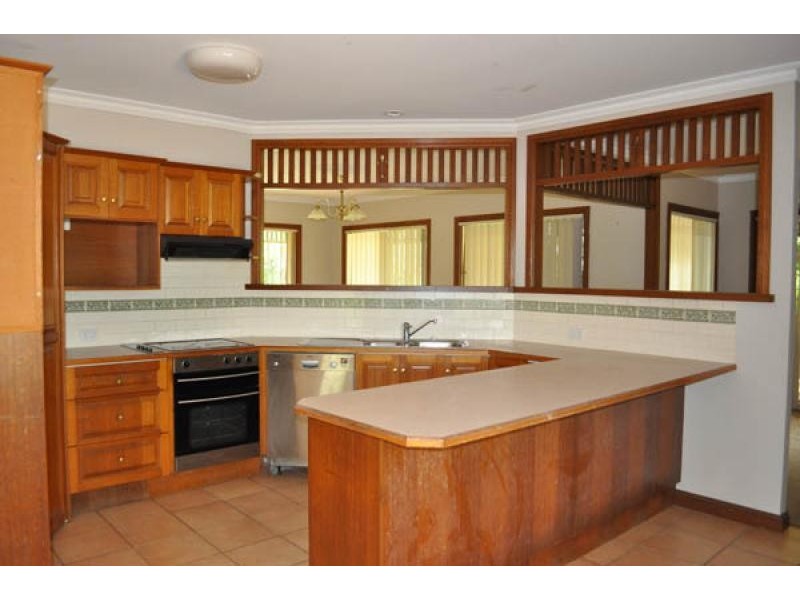 136 Strawberry Road, Mudgeeraba QLD 4213