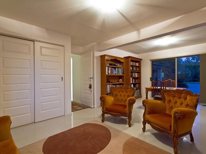 34 Walker Drive, Worongary QLD 4213