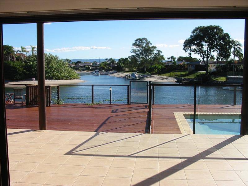 5 SAVOY DRIVE, Broadbeach Waters QLD 4218