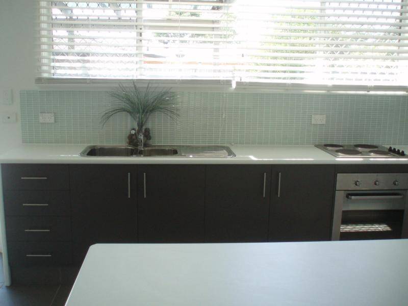 14 NARANGA AVENUE, Broadbeach Waters QLD 4218