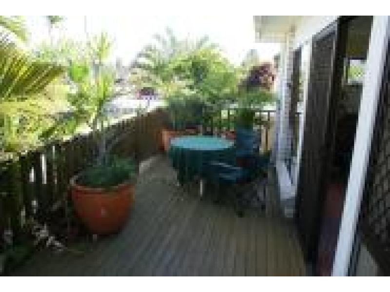136 MONACO STREET, Broadbeach Waters QLD 4218