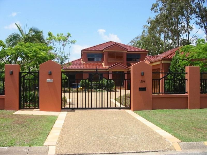 128A CAMBERWELL CIRCUIT, Robina QLD 4226