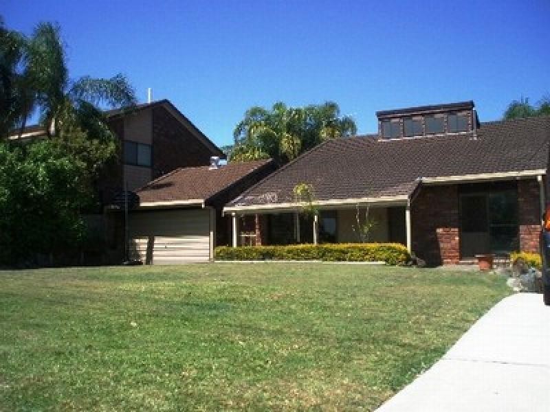 5 MURRUMBA DRIVE, Ashmore QLD 4214