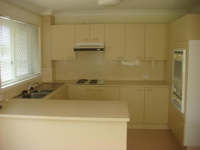 UNIT 1/41 AUSTRALIA AVENUE, Broadbeach QLD 4218
