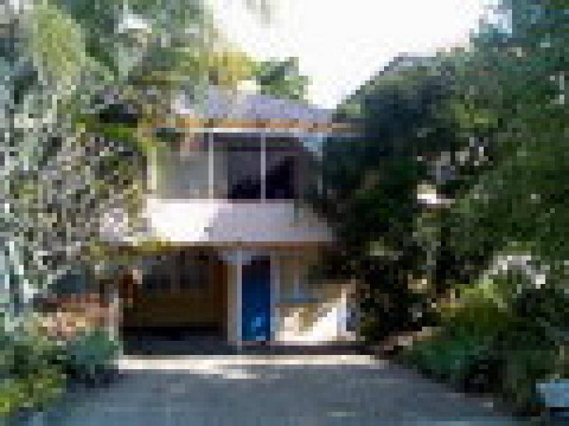 10 ST KILDA AVENUE, Broadbeach QLD 4218