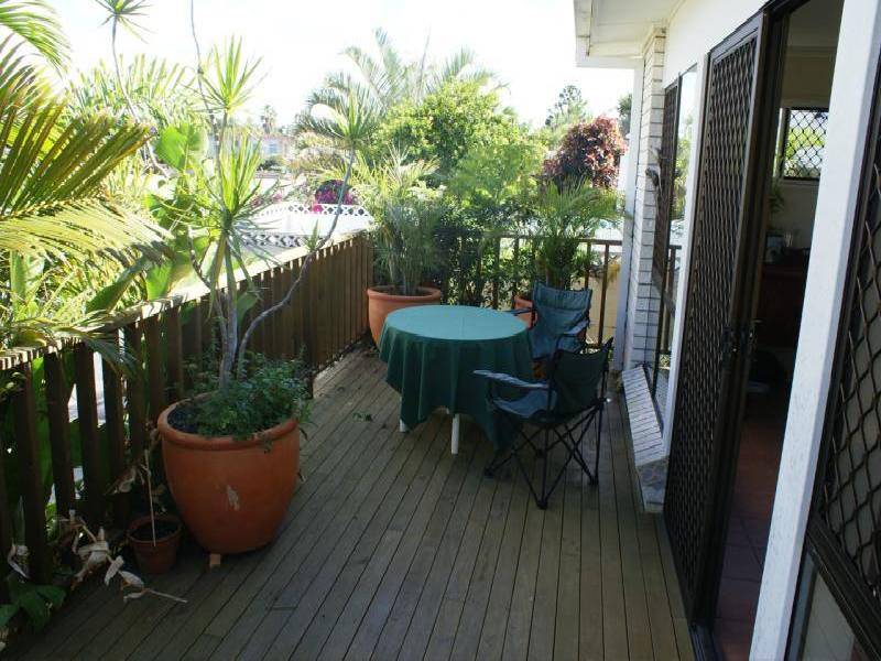 136 MONACO STREET, Broadbeach Waters QLD 4218