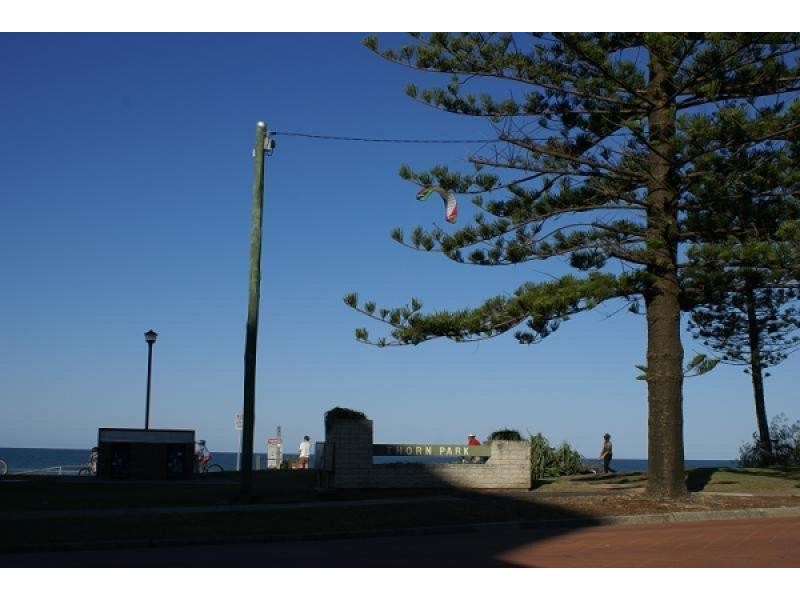 UNIT 8, 2 NAGEL AVENUE, Miami QLD 4220