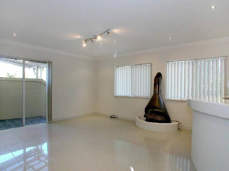 12 BRELOGAIL STREET, Northmead NSW 2152