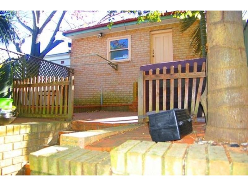 3 CREEK STREET, Forest Lodge NSW 2037