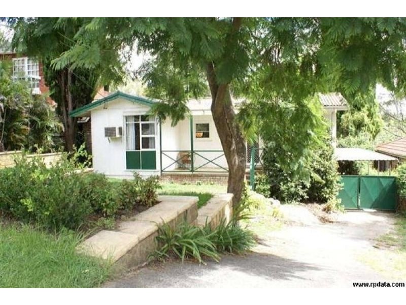 24 Allambie Avenue, Northmead NSW 2152