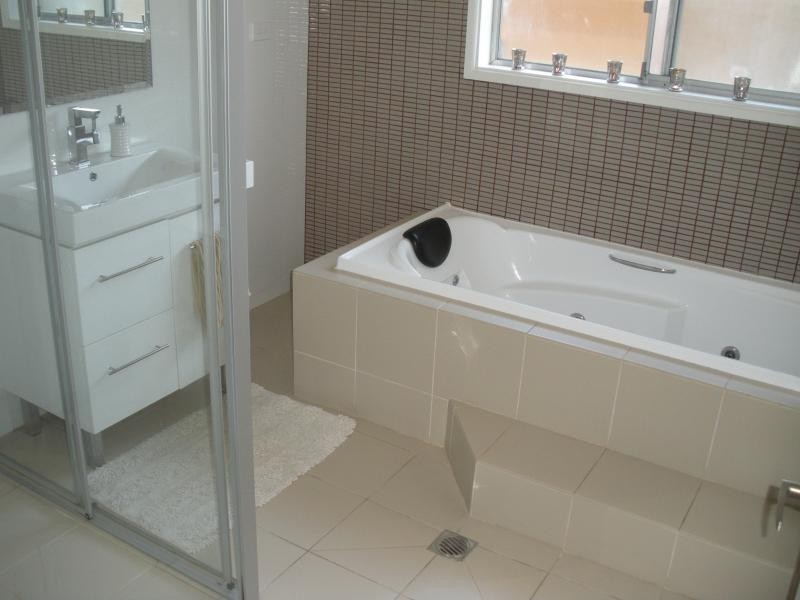 18 Dornoch St, Winston Hills NSW 2153