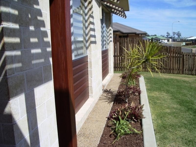14 Gill Place, Kalkie QLD 4670
