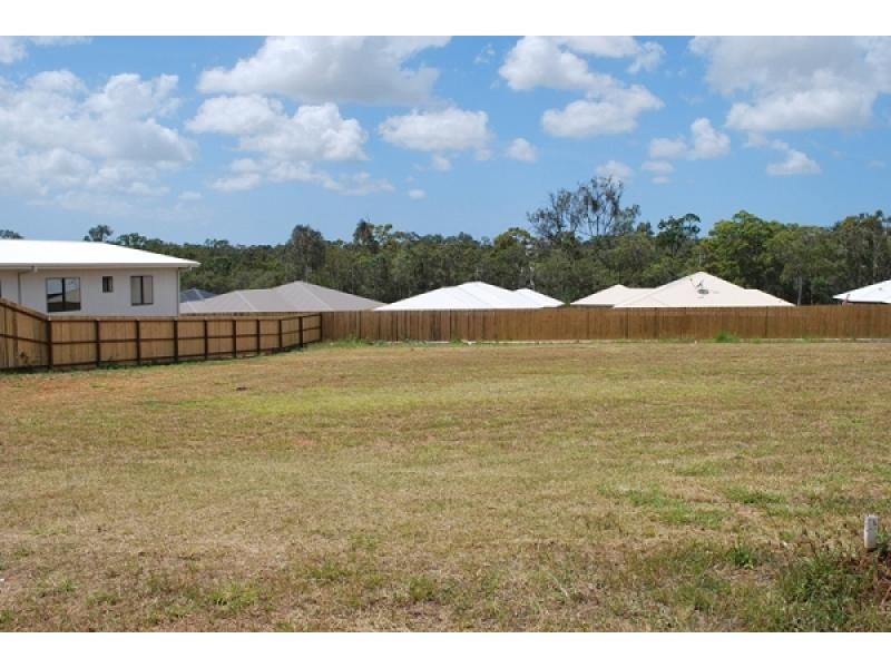 26 Neville Drive, Branyan QLD 4670