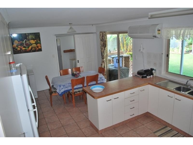 8 Maike Street, Kalkie QLD 4670