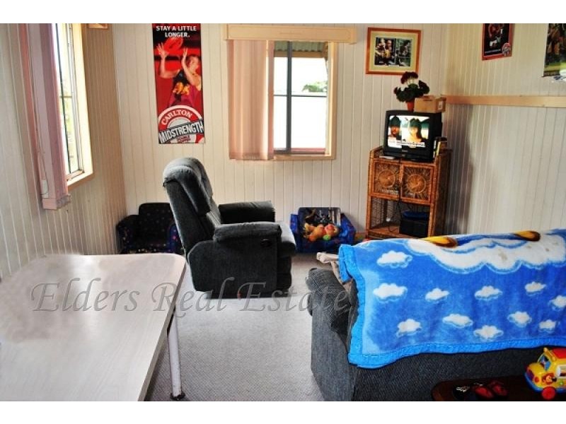 38 Anderson Street, Avenell Heights QLD 4670