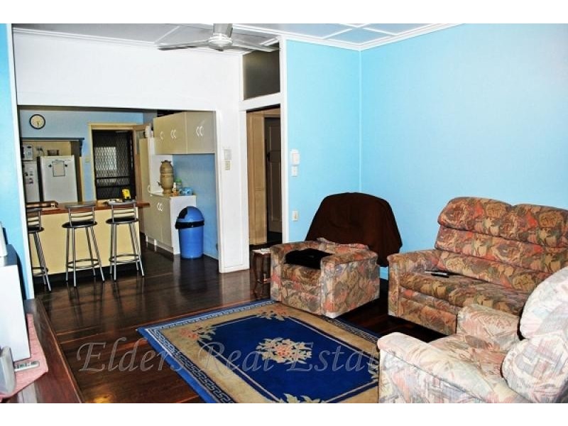 2 Bunda St, Bundaberg East QLD 4670