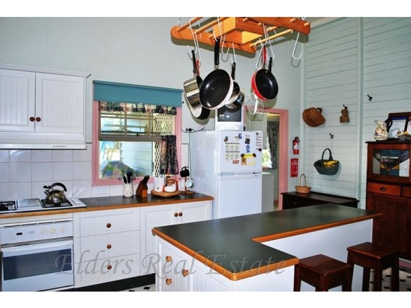15 A Lovers Walk, Bundaberg QLD 4670