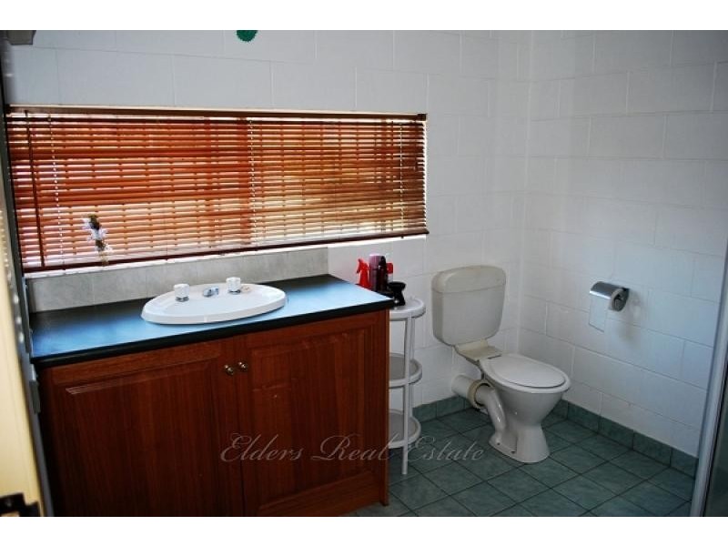 42 McCracken, Walkervale QLD 4670