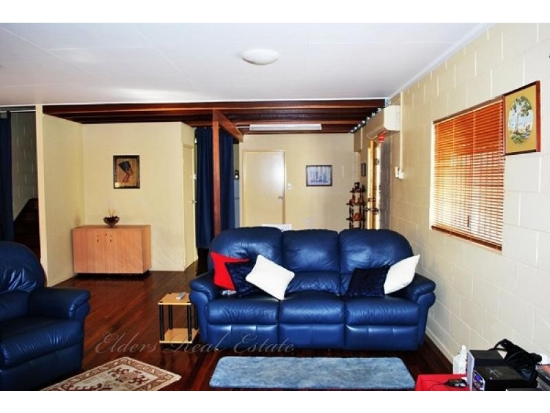 42 McCracken, Walkervale QLD 4670