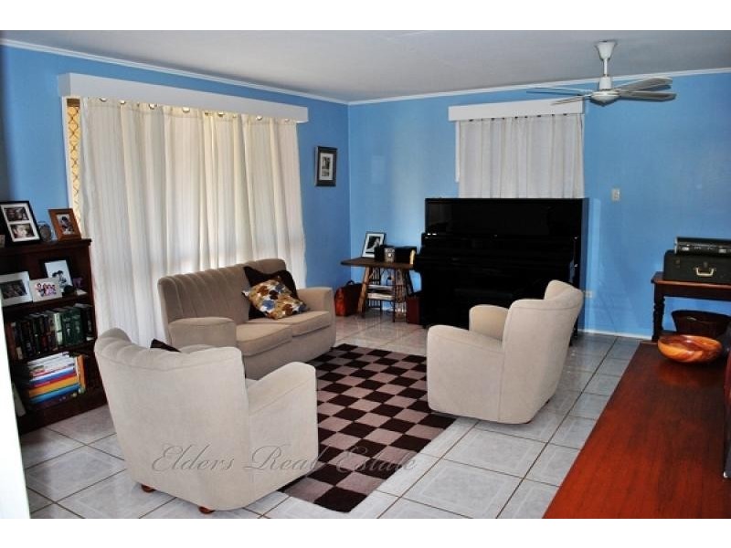 47 Sinclair St., Avenell Heights QLD 4670