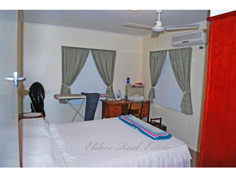 11 Redmond St, Avenell Heights QLD 4670