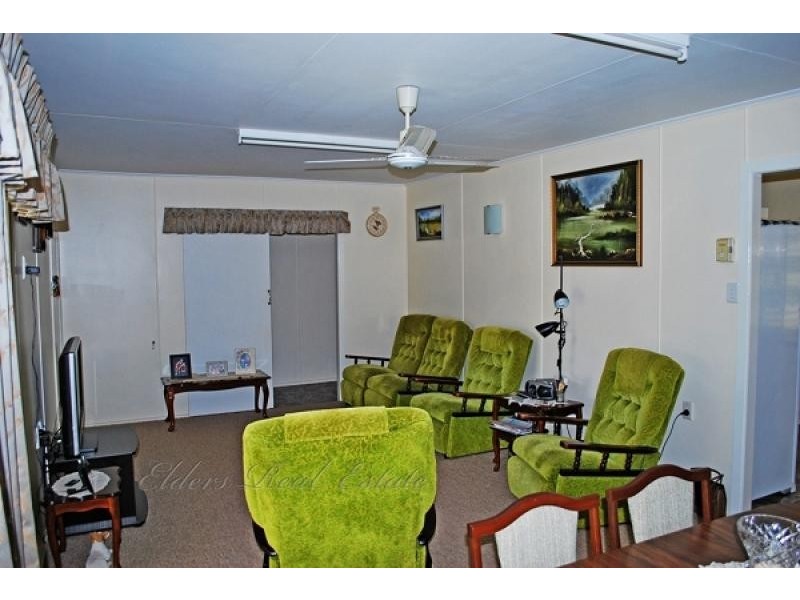 11 Redmond St, Avenell Heights QLD 4670