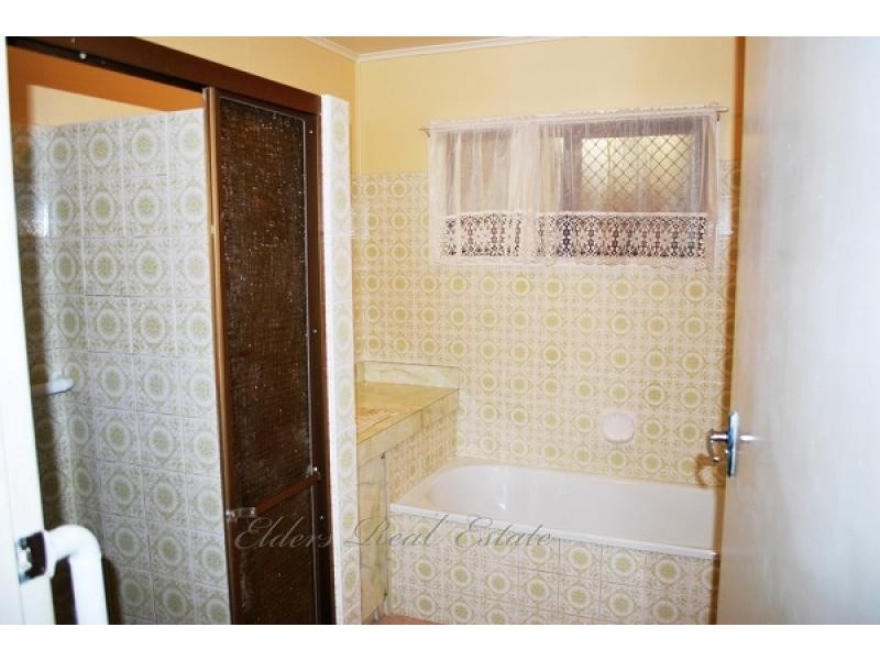 1 Newitt Drive, Bundaberg South QLD 4670