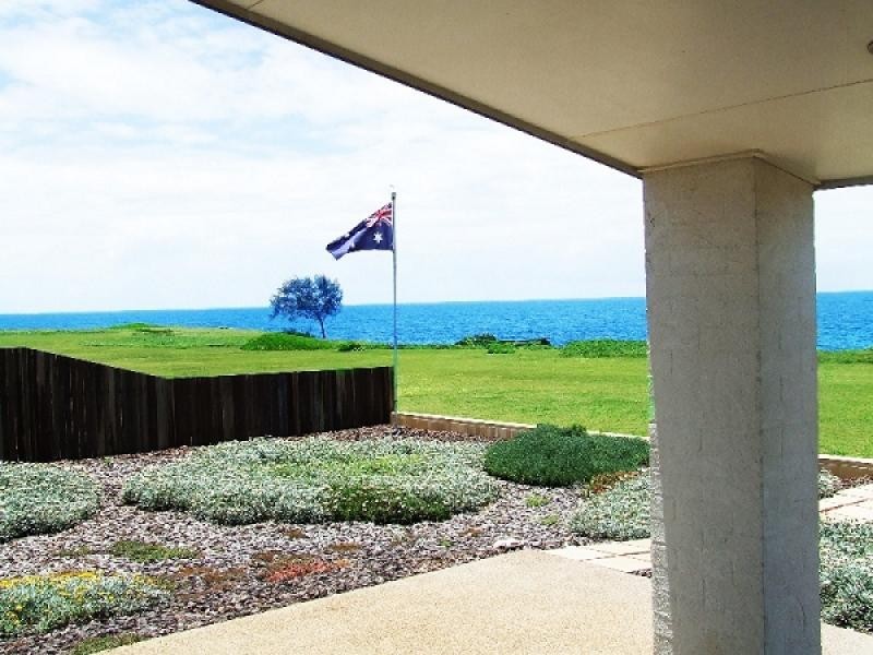 8 Sea Esplanade, Elliott Heads QLD 4670