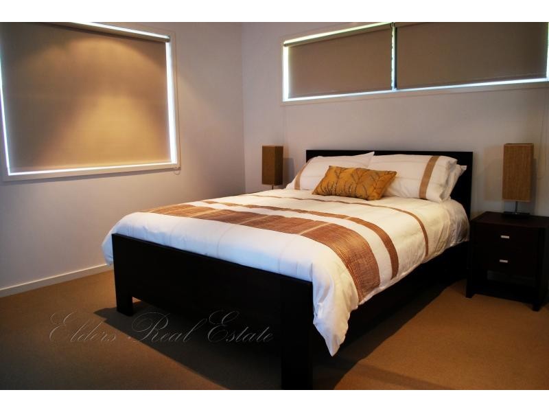 Unit 1/7 Elliott Heads Rd, Kepnock QLD 4670