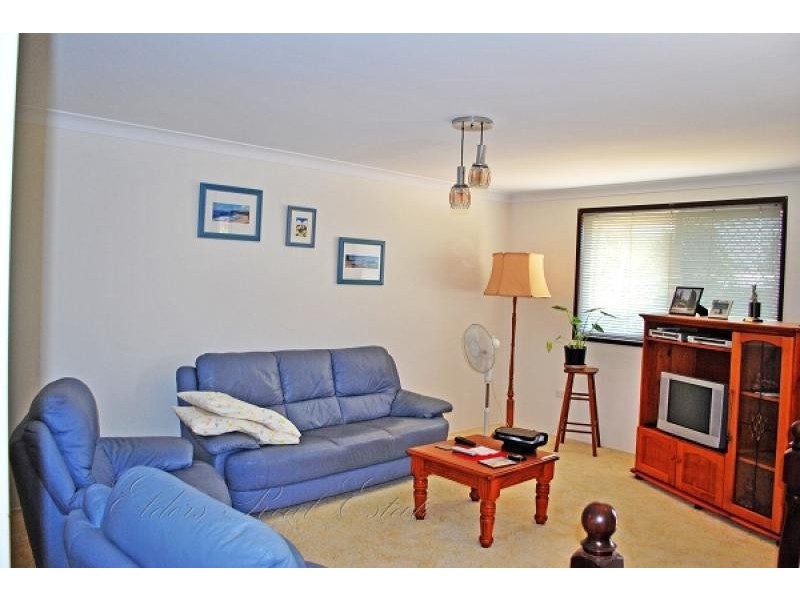 2 Vandenberg Street, Avenell Heights QLD 4670
