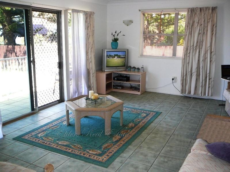 48 The Esplanade, Elliott Heads QLD 4670