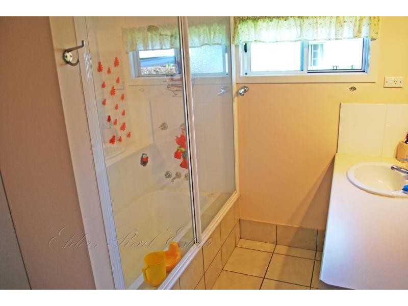 166 Byrne St, Millbank QLD 4670