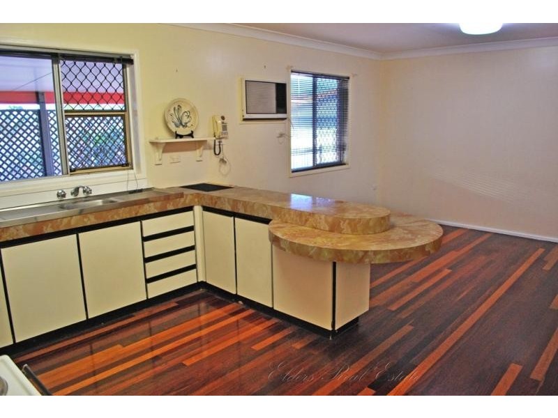 9 Jensen St., Avenell Heights QLD 4670