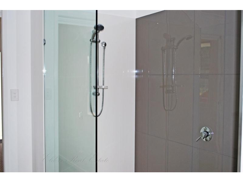 3 Grigor St.,, Avenell Heights QLD 4670