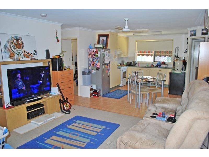 Unit 4/15 Water St., Bundaberg South QLD 4670