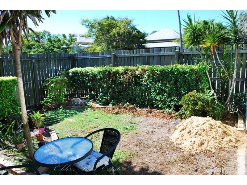 Unit 4/15 Water St., Bundaberg South QLD 4670