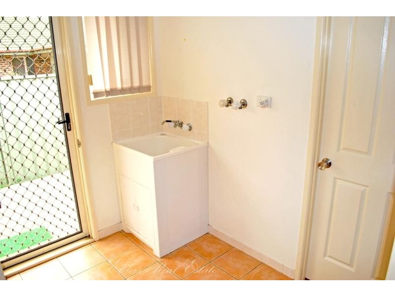 Unit 4/15 Water St., Bundaberg South QLD 4670
