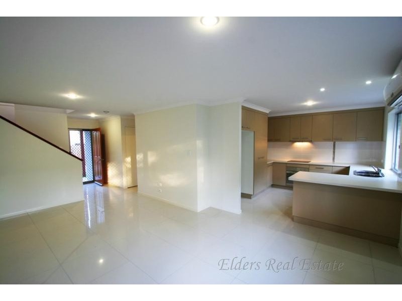 Unit 3/99 Woondooma St., Bundaberg West QLD 4670