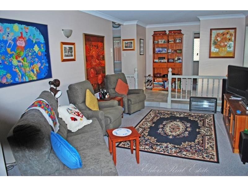 16 Kingsford St., Kalkie QLD 4670