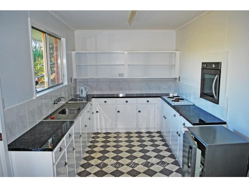 13 Redmond St.,, Avenell Heights QLD 4670