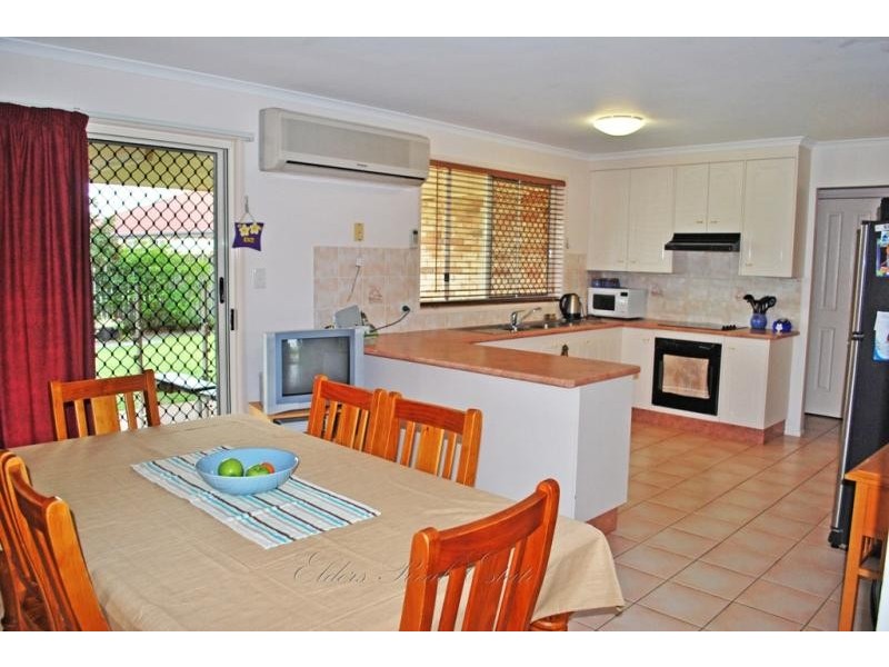 16 Chancellor Dr., Avenell Heights QLD 4670