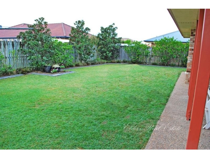16 Chancellor Dr., Avenell Heights QLD 4670