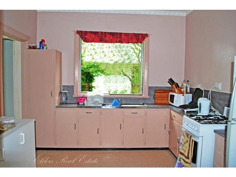 4 Wainwright St.,, Avenell Heights QLD 4670